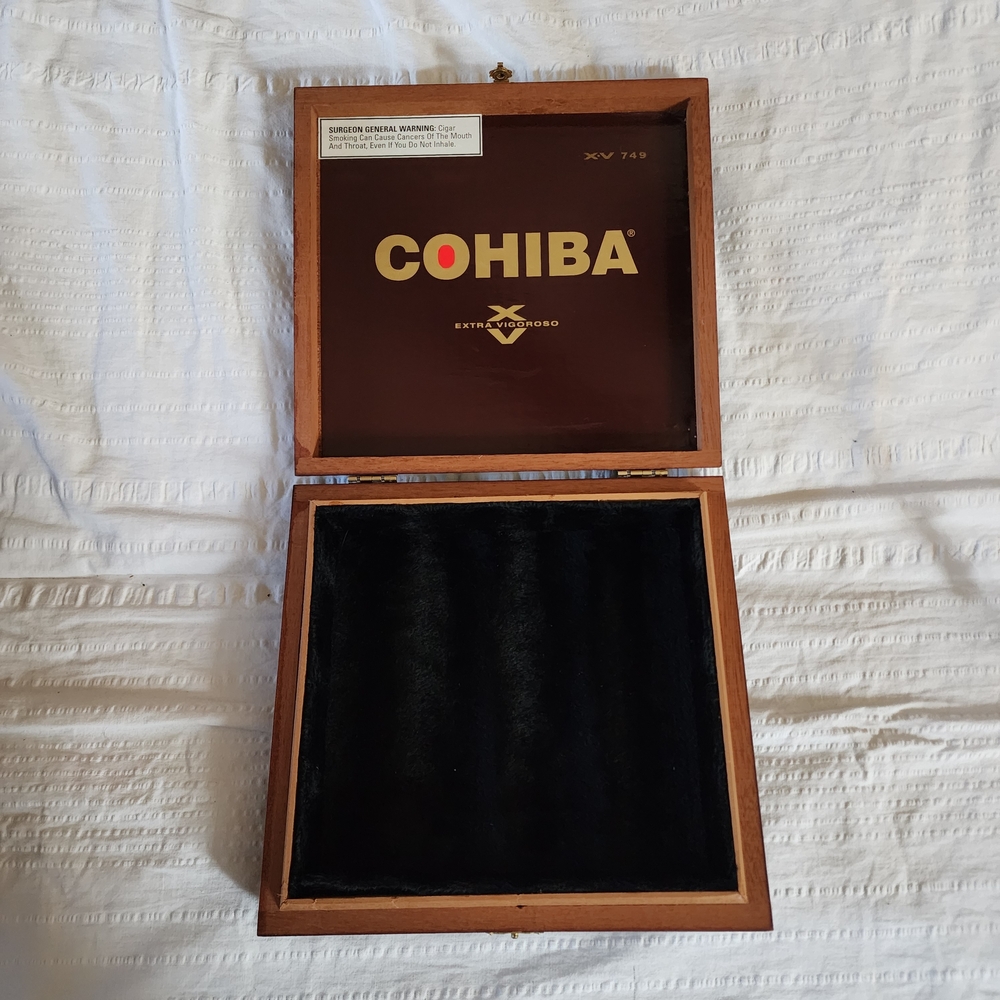 Wooden Cigar Box - Brown and Black